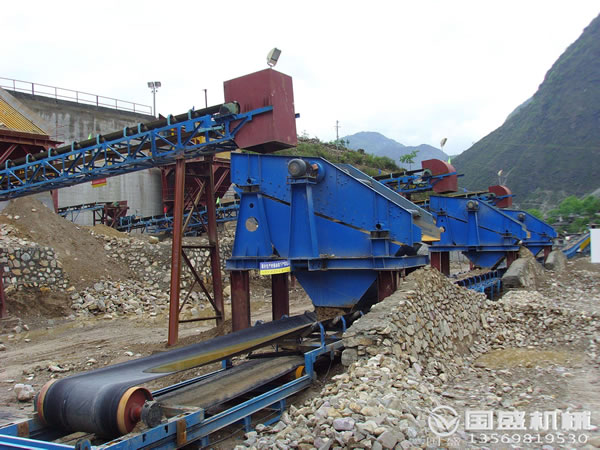 礦石震動篩機(jī) 礦石震動篩機(jī)
